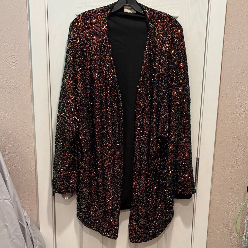 Elegant Sequin Cardigan - Black and Gold